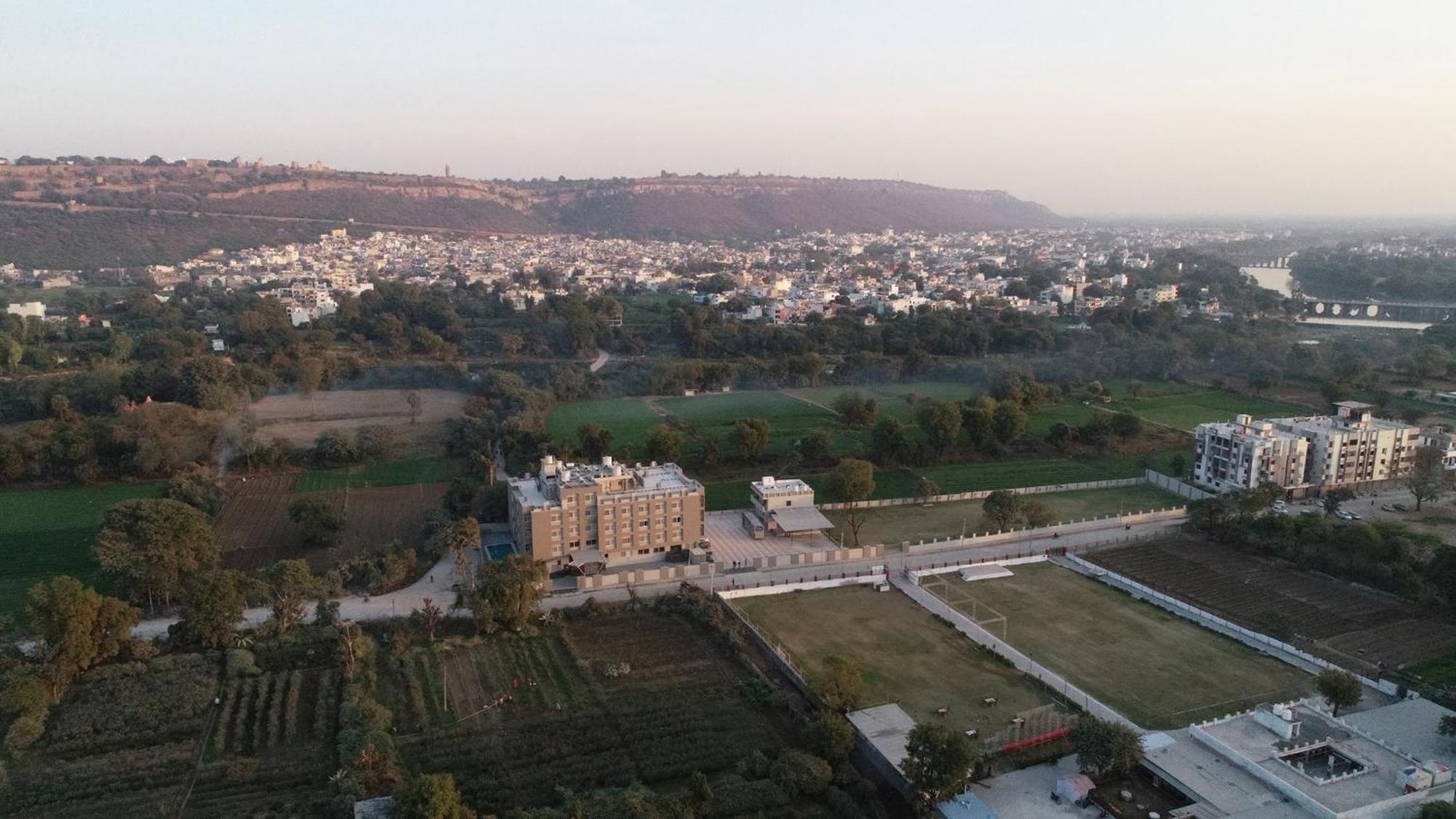 Kukda Resort Chittorgarh Екстериор снимка